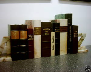 <b>Wir binden und restaurieren Ihre B�cher</b> Preis auf Anfrage